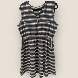 PLUS Striped Navy and White Women's Dress Quarter Zip w/pockets Sz 1x AS